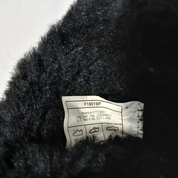 Ugg Treadlite Black Knit Sequin Side Zip Boots. Size 5 - Picture 9 of 12